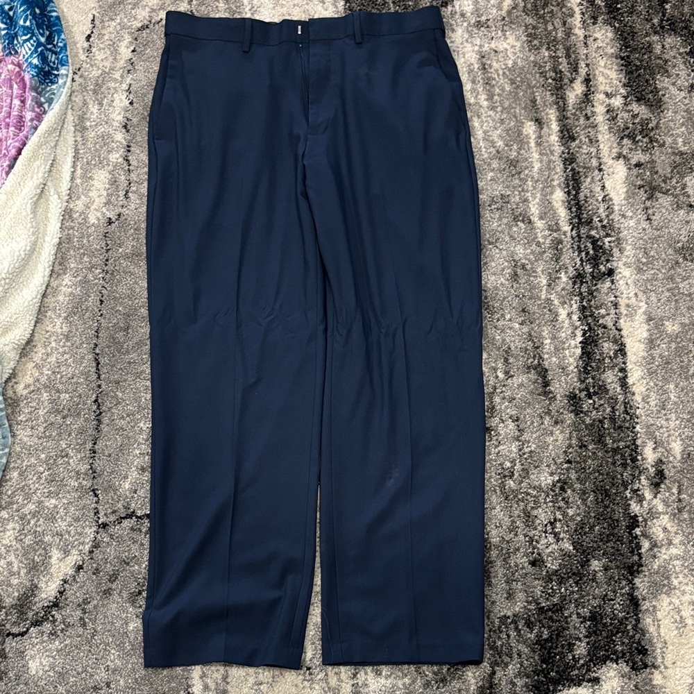 Haggar Classic Fit Gray Dress Pants